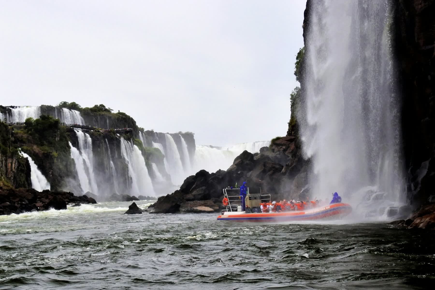 Boat approaching the foot of the falls